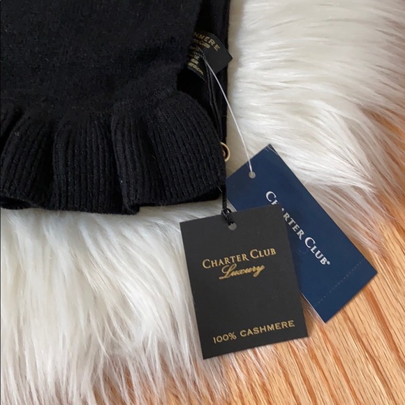 Charter Club

Cashmere Ruffle Muffler Scarf - Picture 4 of 13